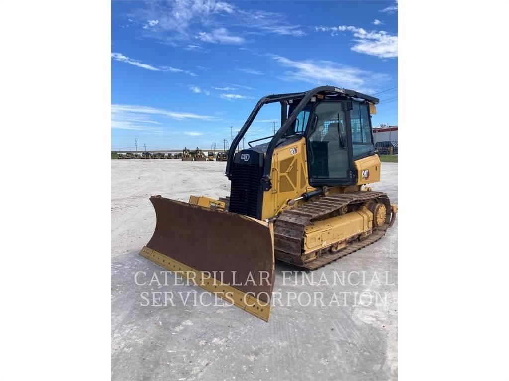 CAT D3-12 Верижни булдозери
