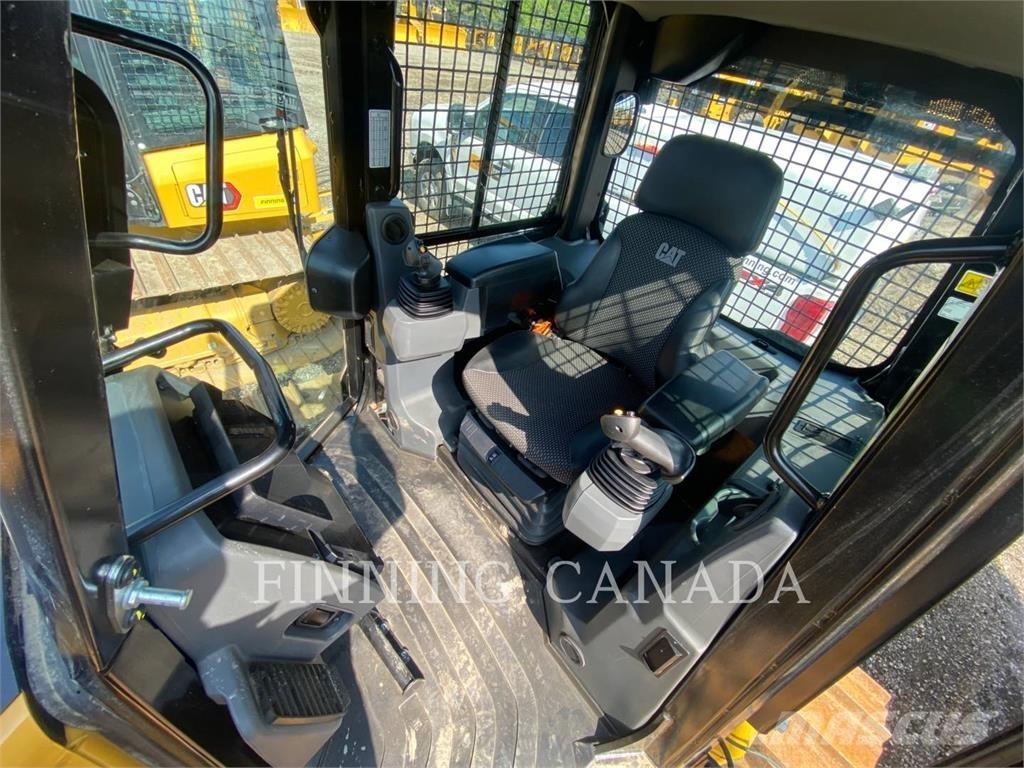 CAT D3-12 Верижни булдозери

