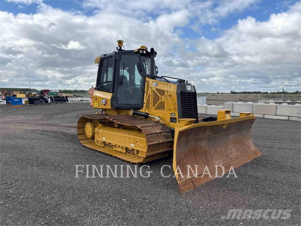 CAT D3-12 Верижни булдозери
