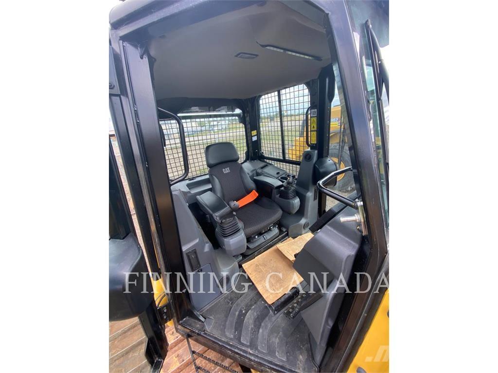 CAT D3-12 Верижни булдозери
