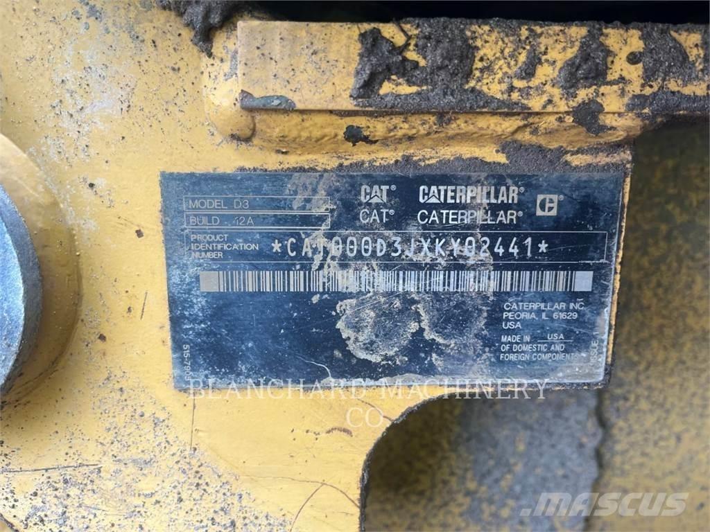 CAT D3 LGP Верижни булдозери
