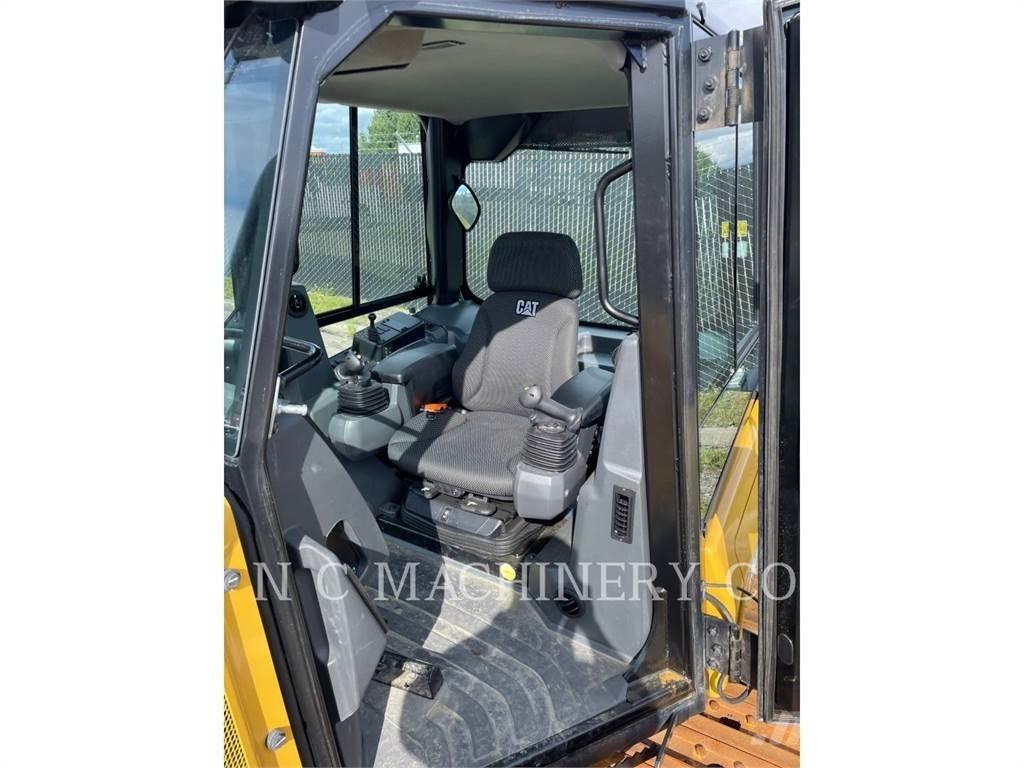 CAT D3 LGPCB Верижни булдозери
