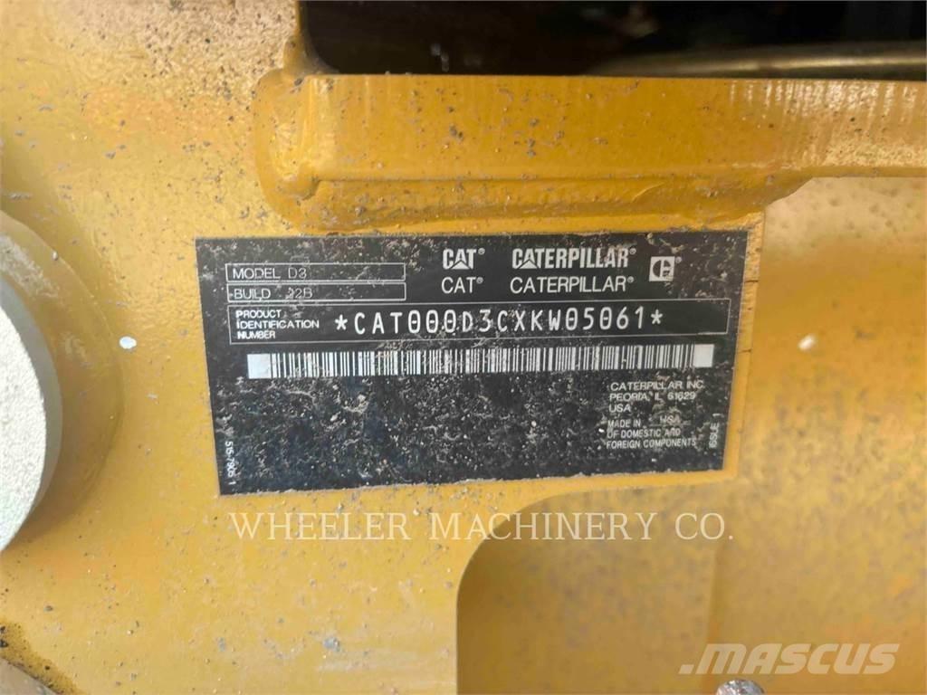 CAT D3 XL Верижни булдозери
