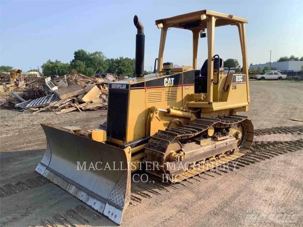 CAT D3CIII Верижни булдозери
