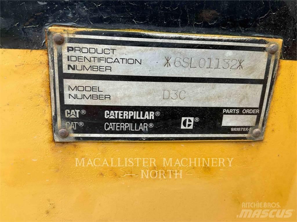 CAT D3CX Верижни булдозери
