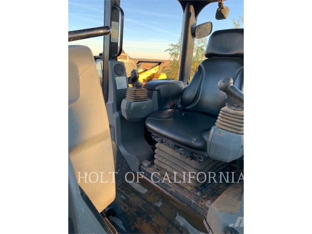 CAT D3K2 Верижни булдозери

