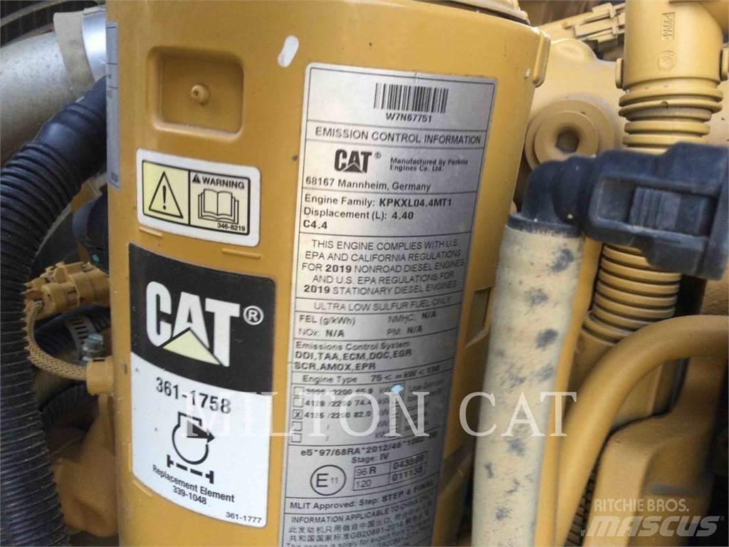 CAT D3K2LGP Верижни булдозери
