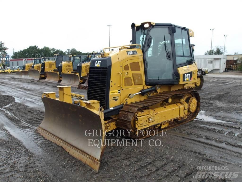 CAT D3K2XL Верижни булдозери
