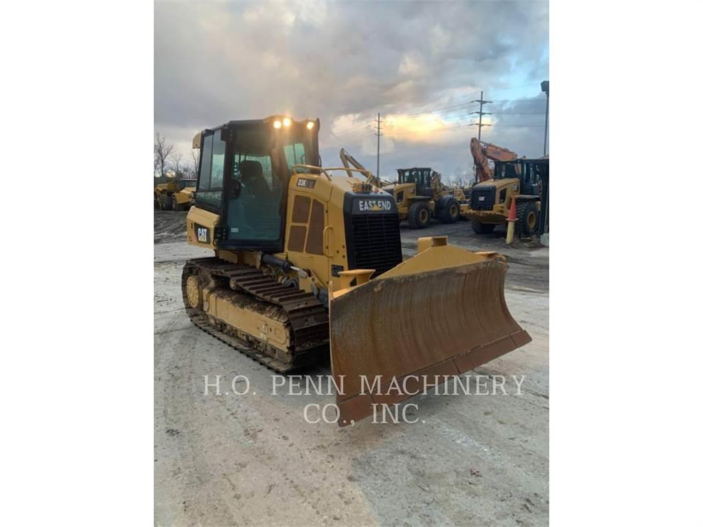 CAT D3K2XL Верижни булдозери
