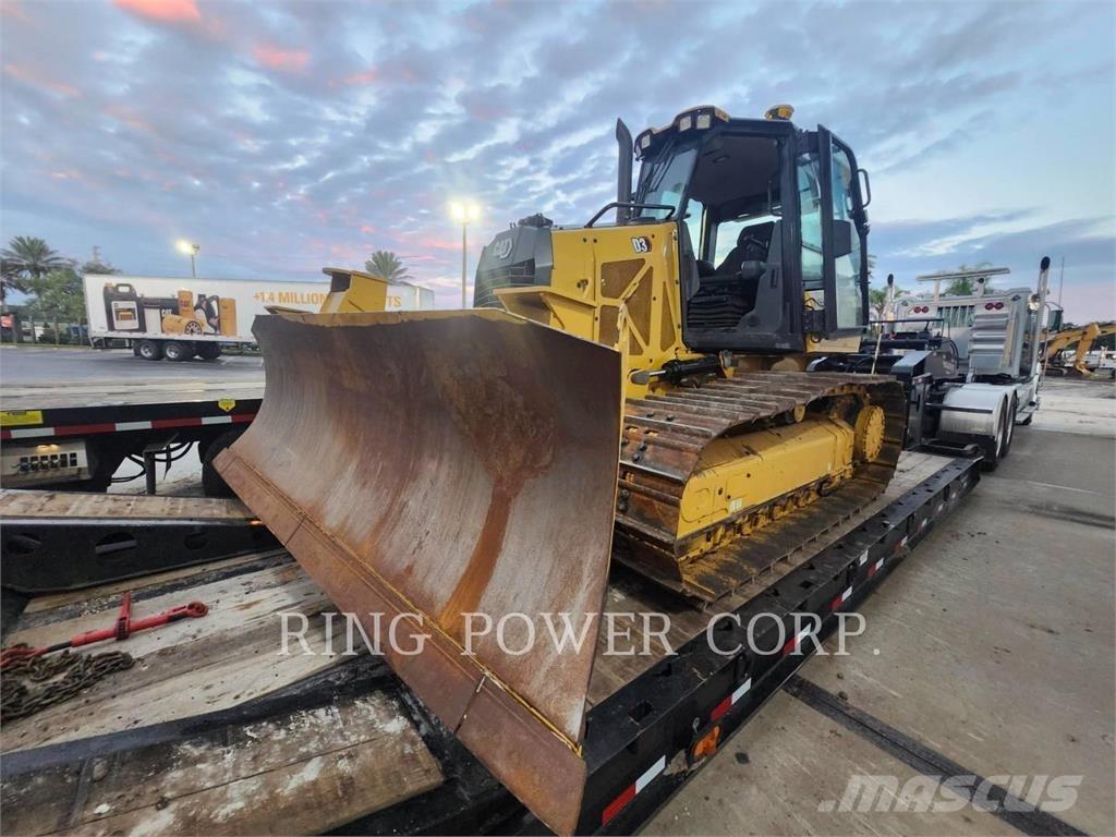 CAT D3LGPEW Верижни булдозери
