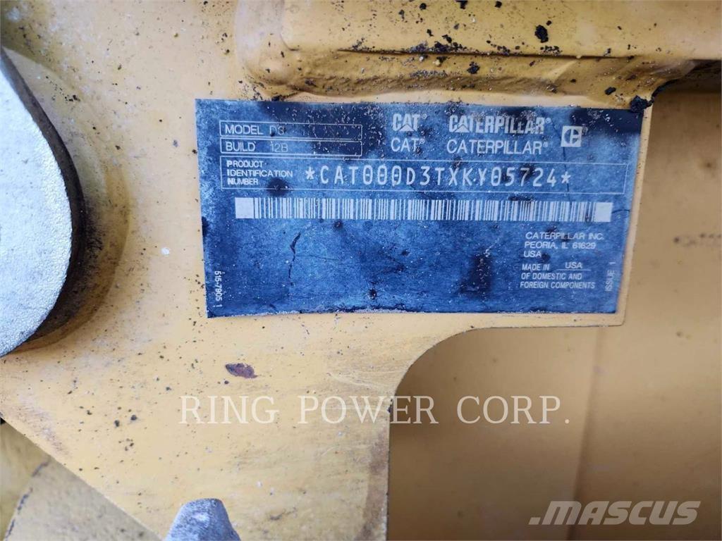 CAT D3LGPEW Верижни булдозери
