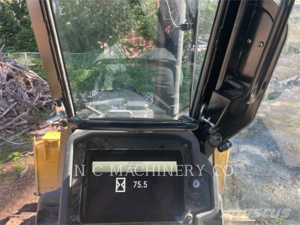 CAT D3XLCB Верижни булдозери
