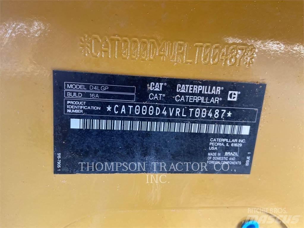 CAT D4 Верижни булдозери
