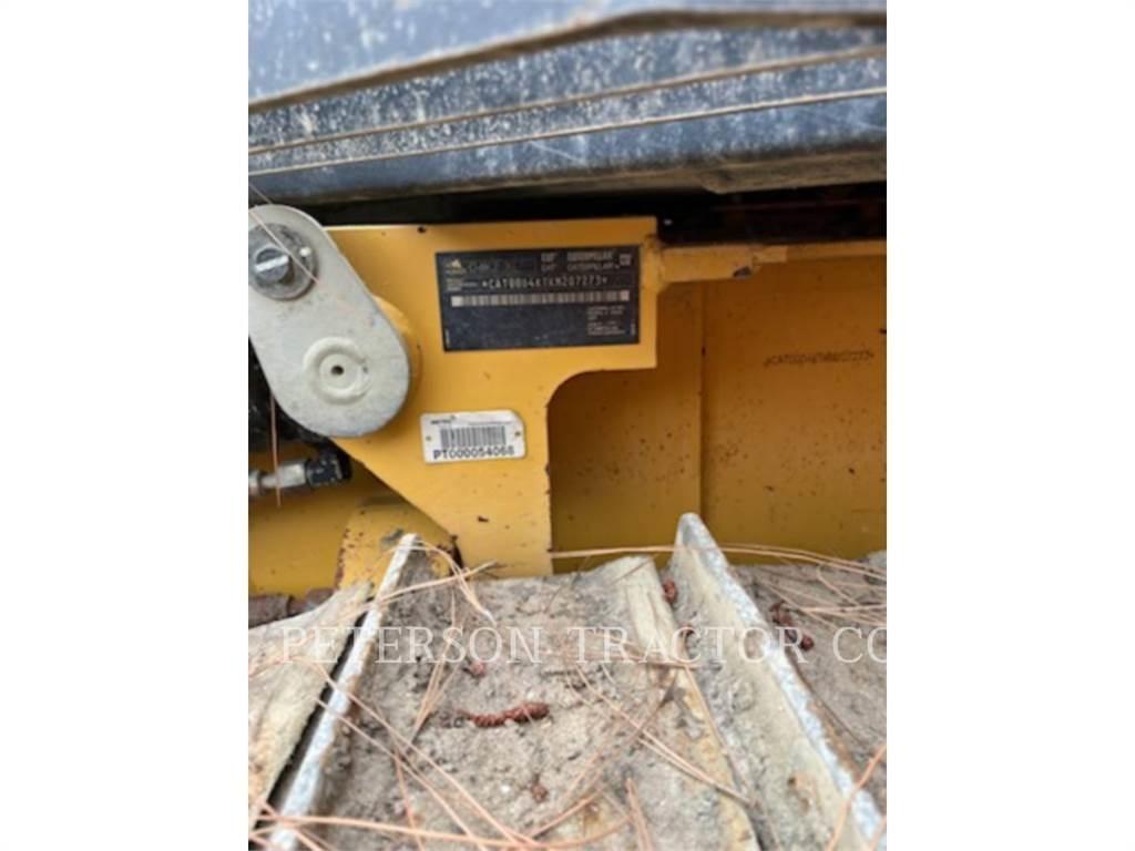 CAT D4 Верижни булдозери
