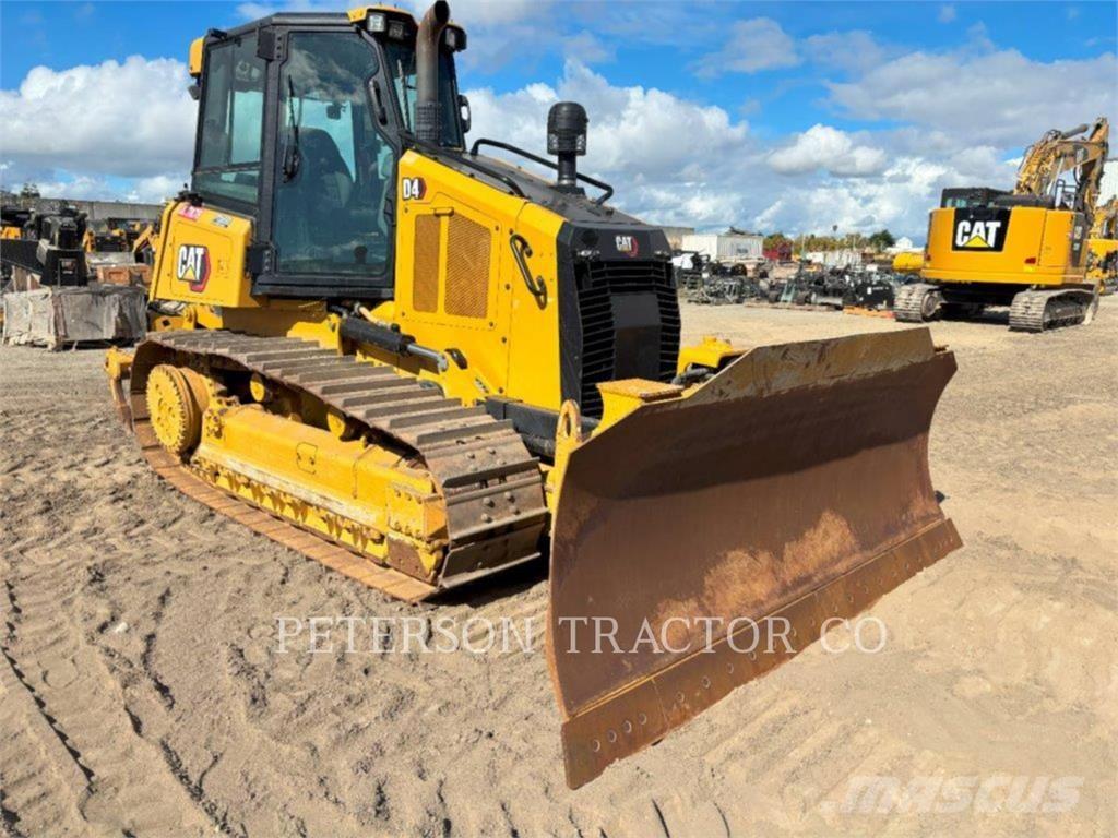 CAT D4 Верижни булдозери
