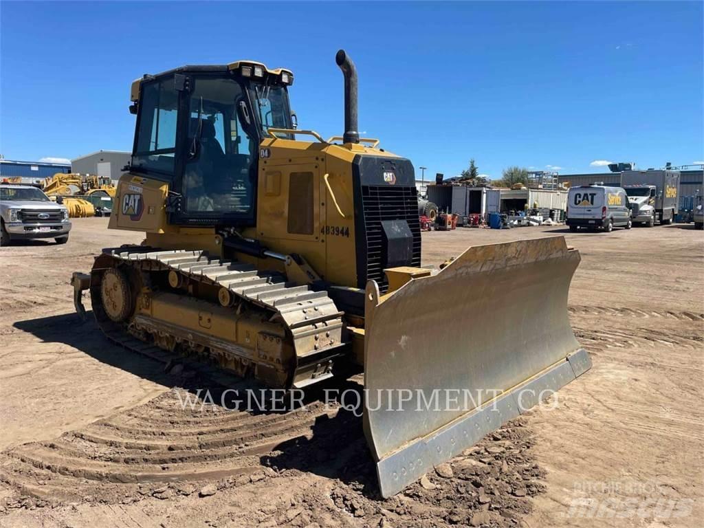 CAT D4 Верижни булдозери
