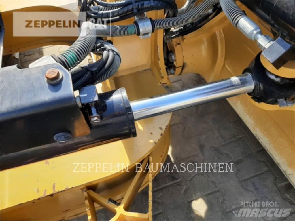 CAT D4-16A Верижни булдозери
