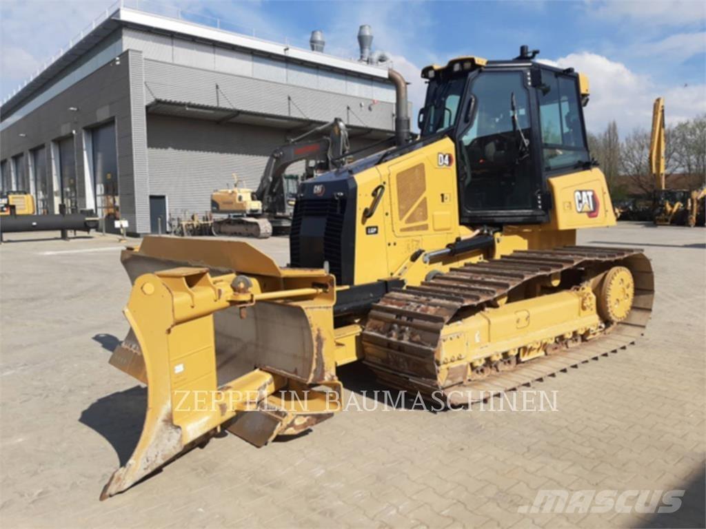 CAT D4-16A Верижни булдозери

