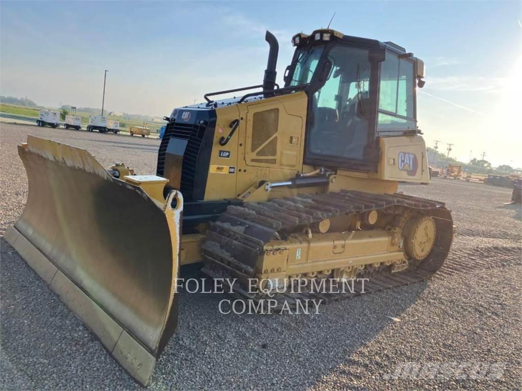 CAT D4-16LGVI Верижни булдозери
