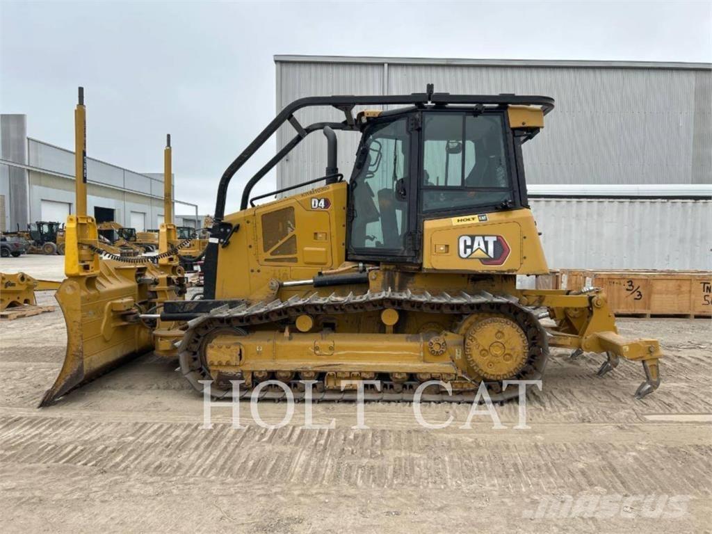 CAT D4 CAB3 Верижни булдозери
