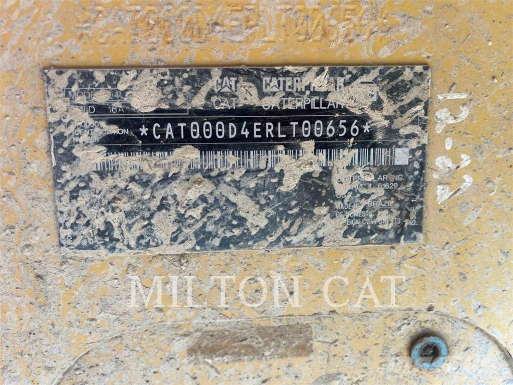 CAT D416VP Верижни булдозери
