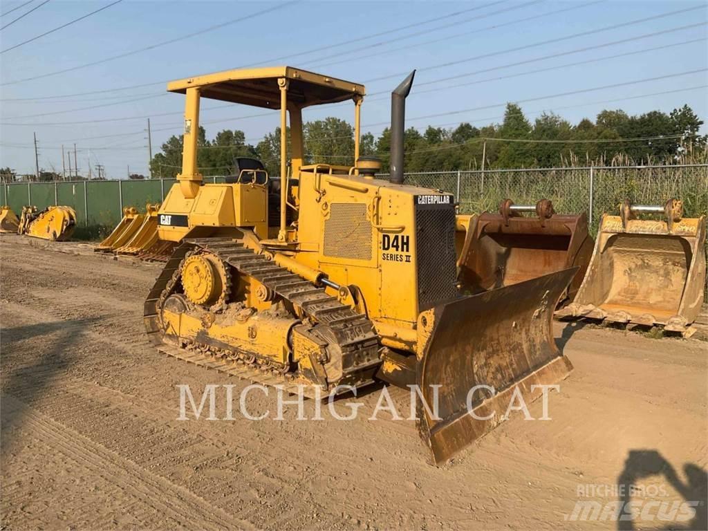 CAT D4H Верижни булдозери
