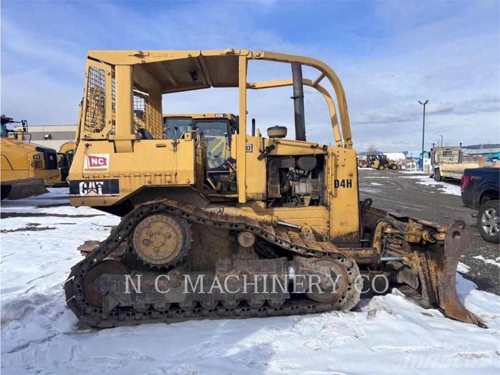 CAT D4H Верижни булдозери
