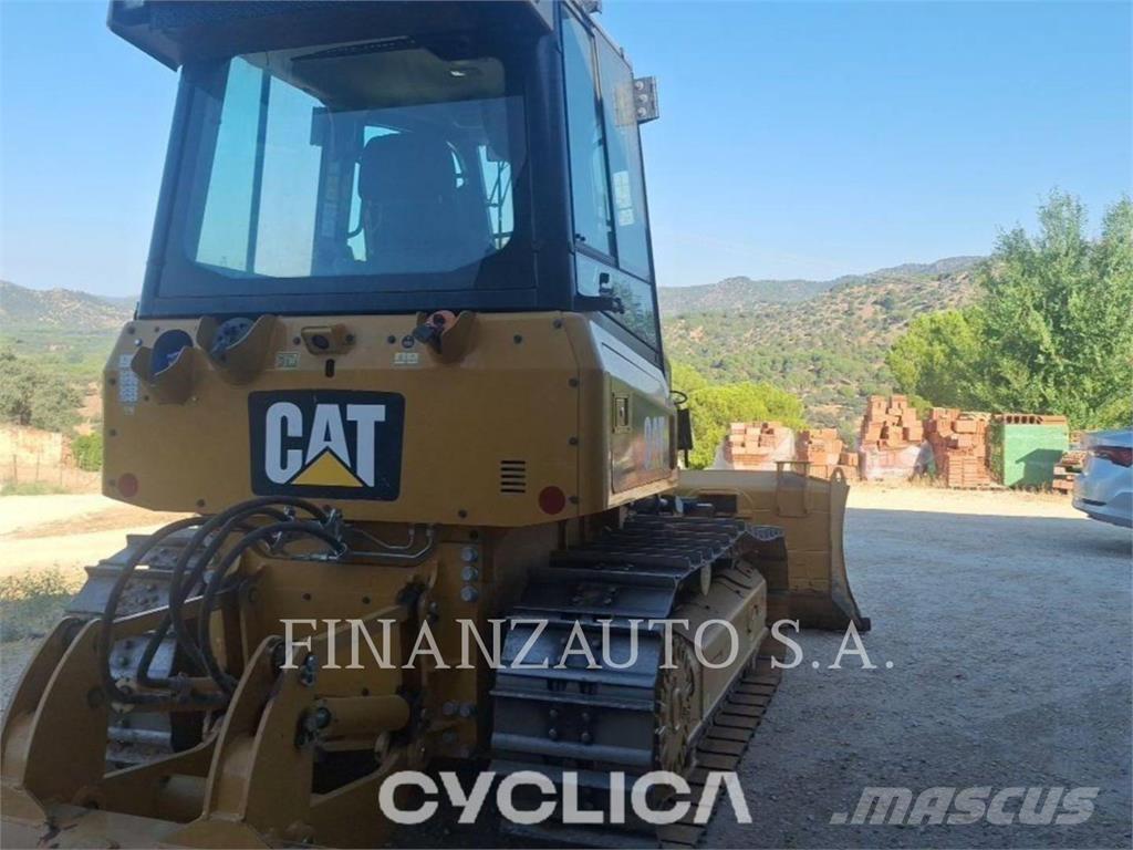 CAT D4K2 Верижни булдозери
