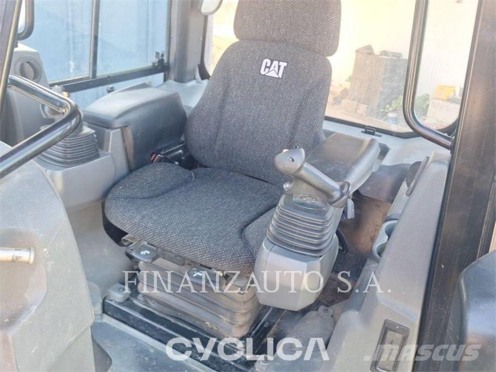 CAT D4K2 Верижни булдозери
