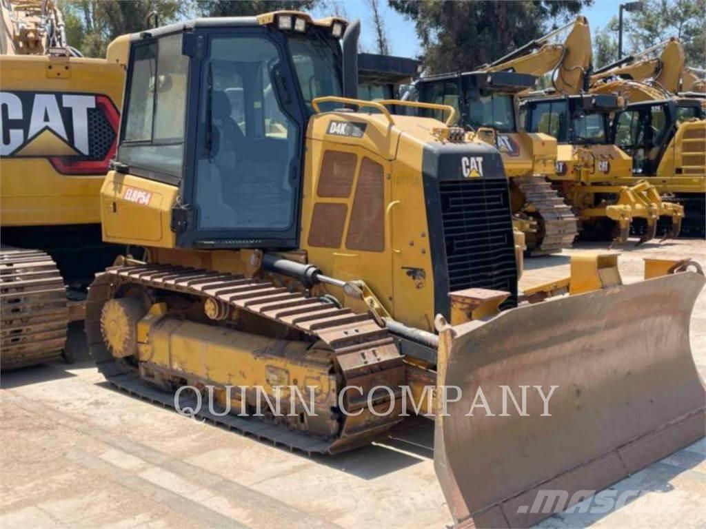 CAT D4K2 XL Верижни булдозери
