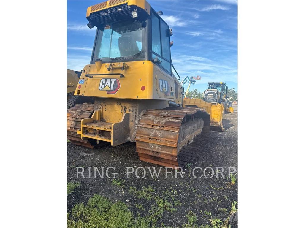 CAT D4VP Верижни булдозери
