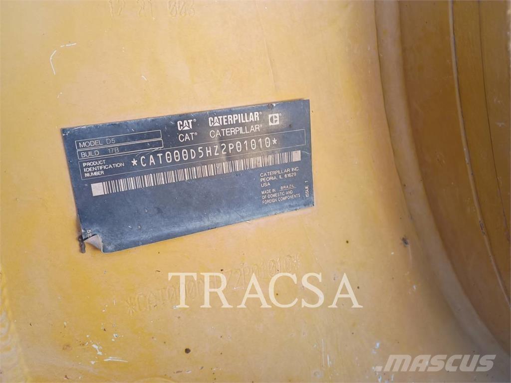 CAT D5 Верижни булдозери
