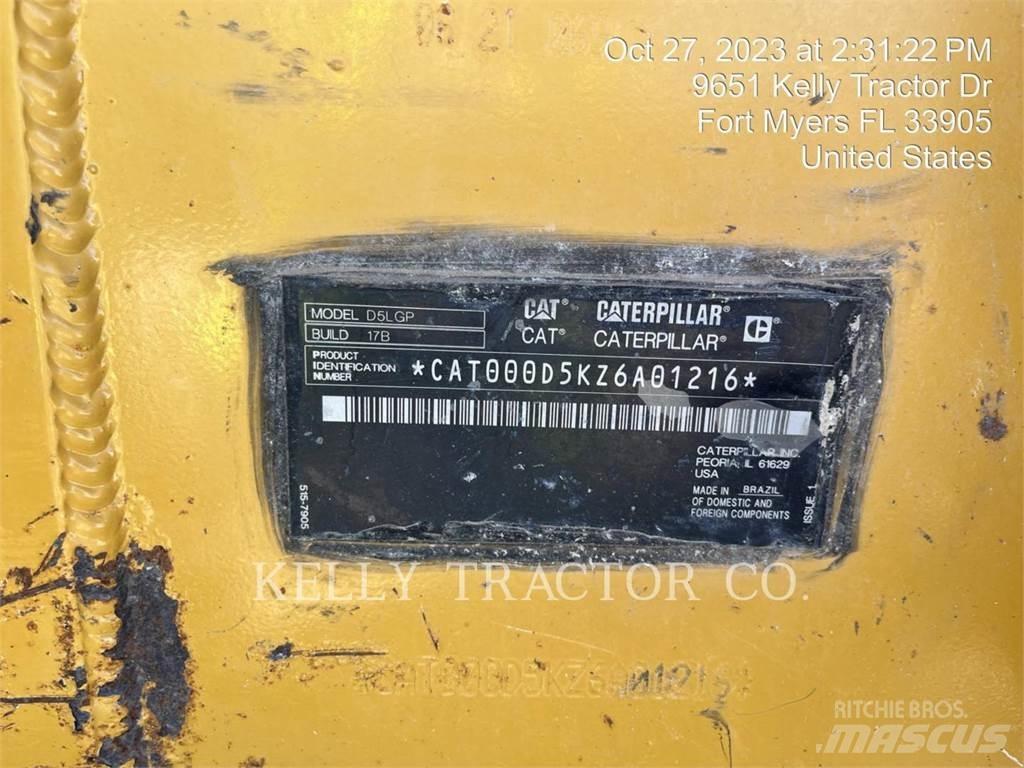 CAT D5 Верижни булдозери
