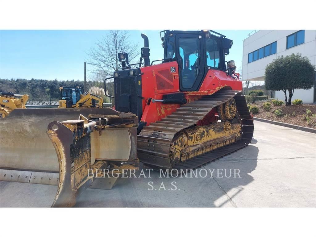 CAT D5 Верижни булдозери
