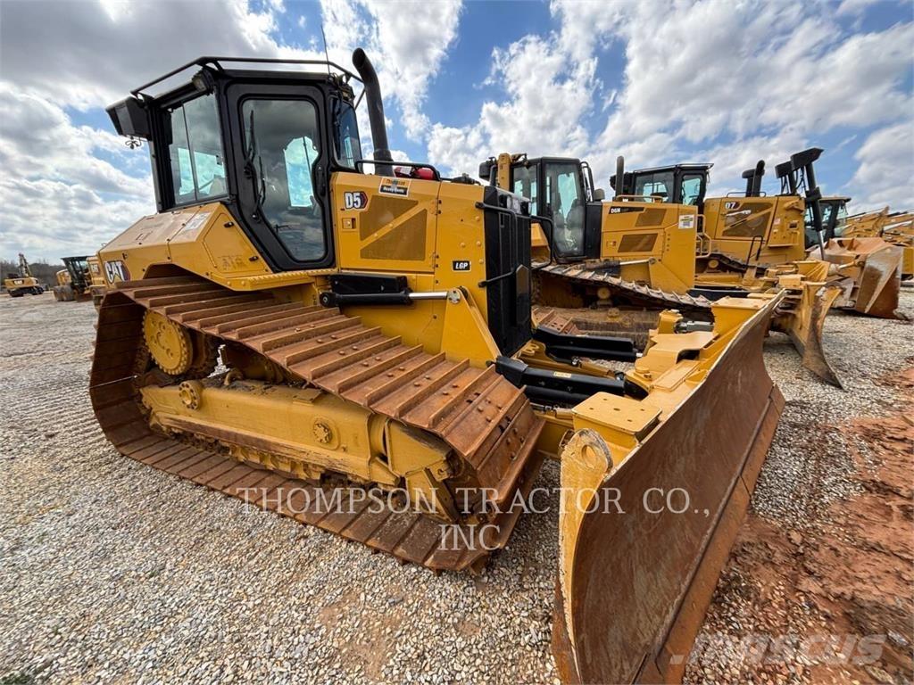 CAT D5 Верижни булдозери
