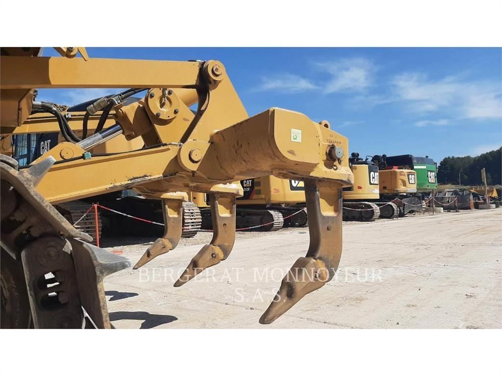 CAT D5 Верижни булдозери
