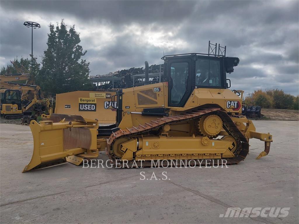 CAT D5 Верижни булдозери
