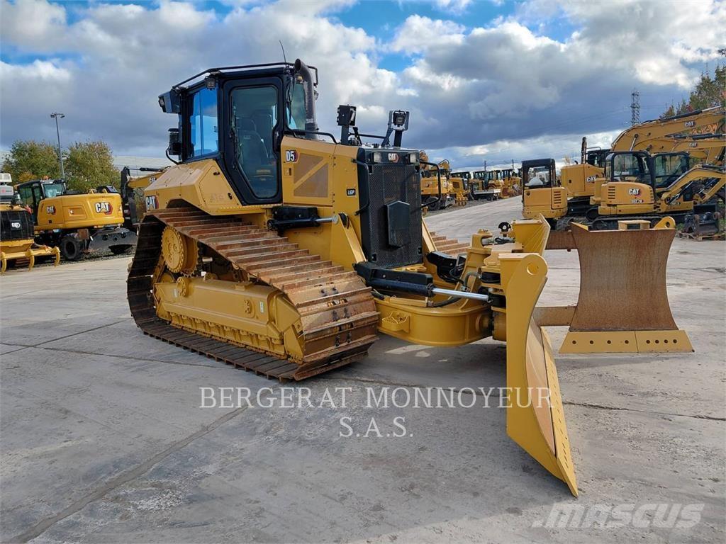 CAT D5 Верижни булдозери
