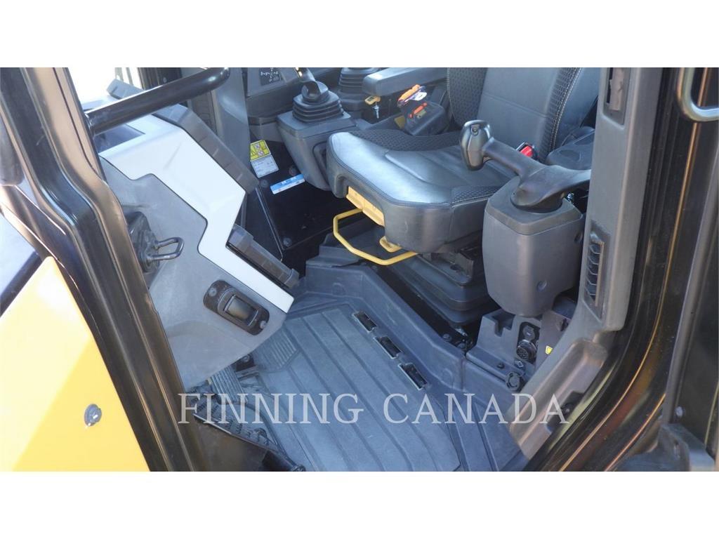 CAT D5-17 Верижни булдозери
