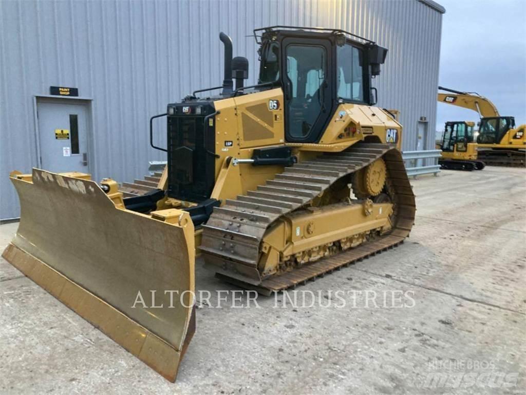 CAT D5-17VPLGP Верижни булдозери
