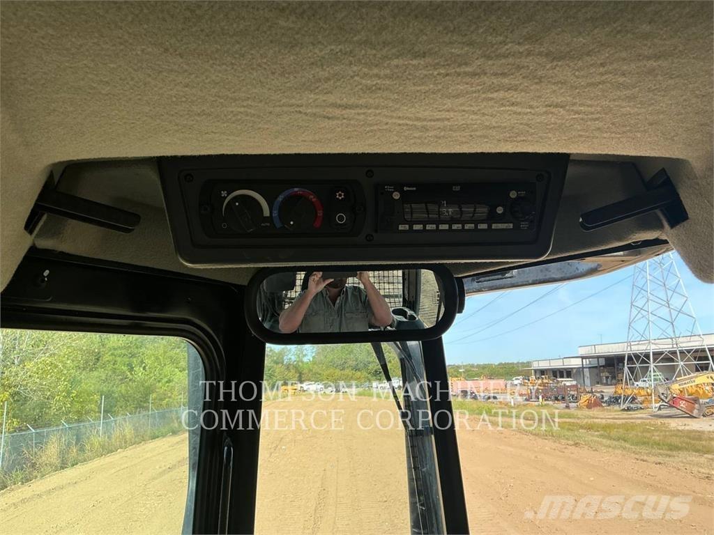 CAT D5 LGP Верижни булдозери
