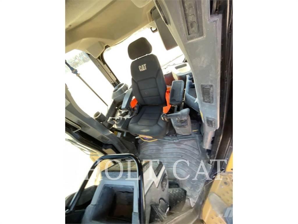 CAT D5 LGPVP Верижни булдозери
