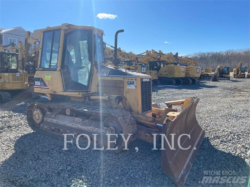 CAT D5G Верижни булдозери
