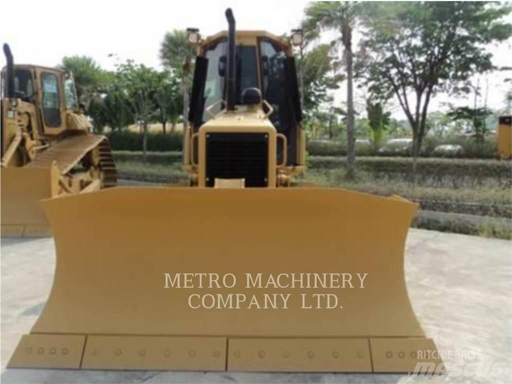 CAT D5GXL Верижни булдозери
