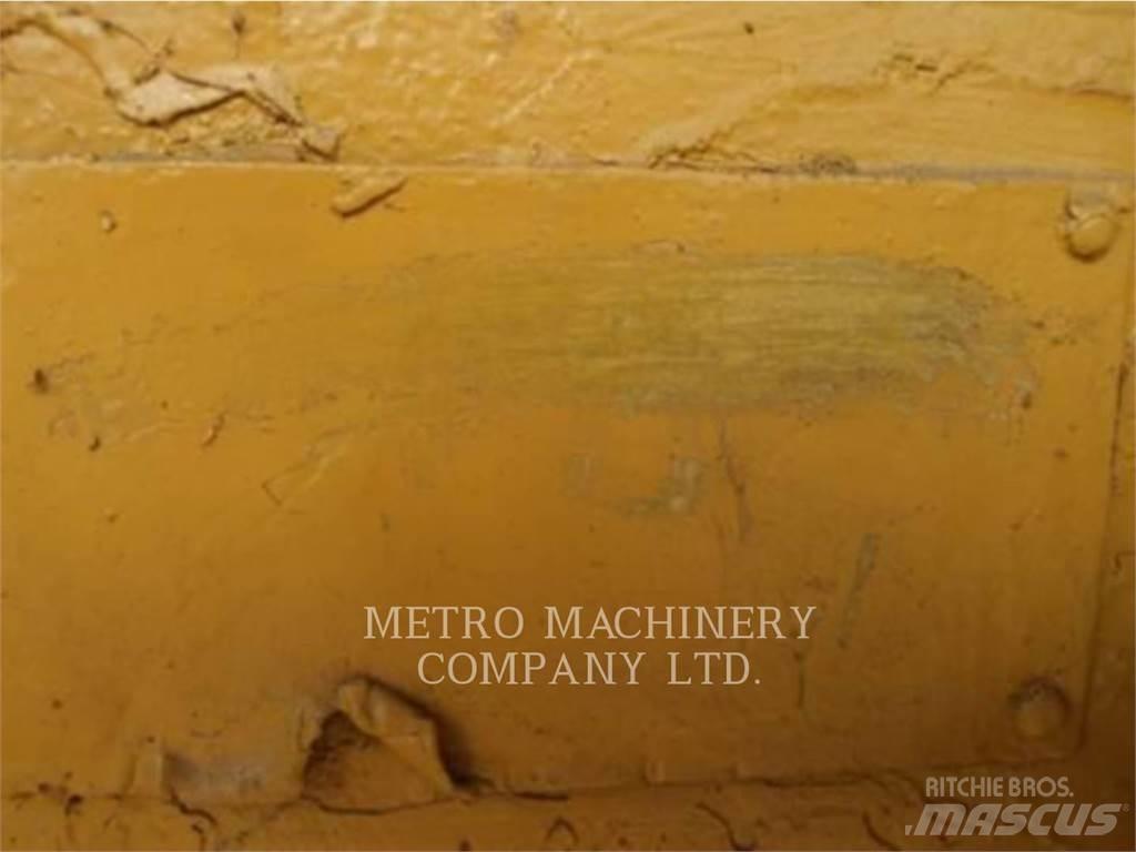 CAT D5HLGP Верижни булдозери
