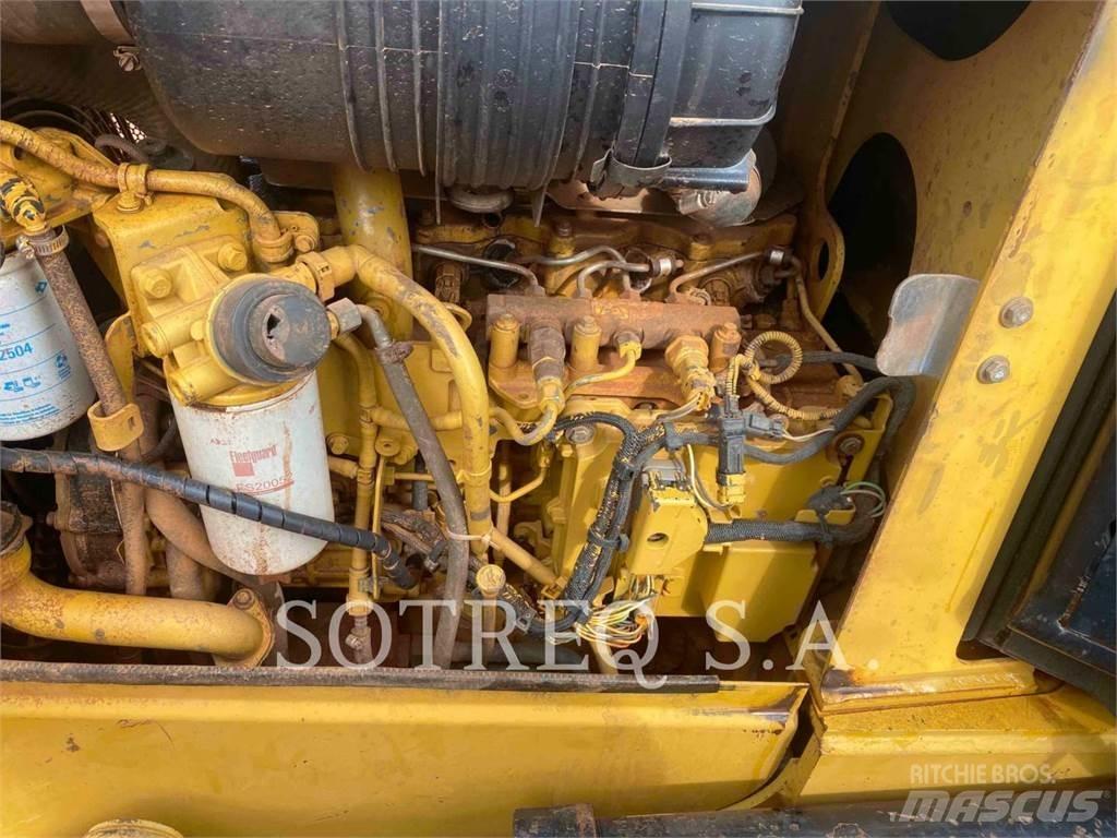CAT D5K Верижни булдозери

