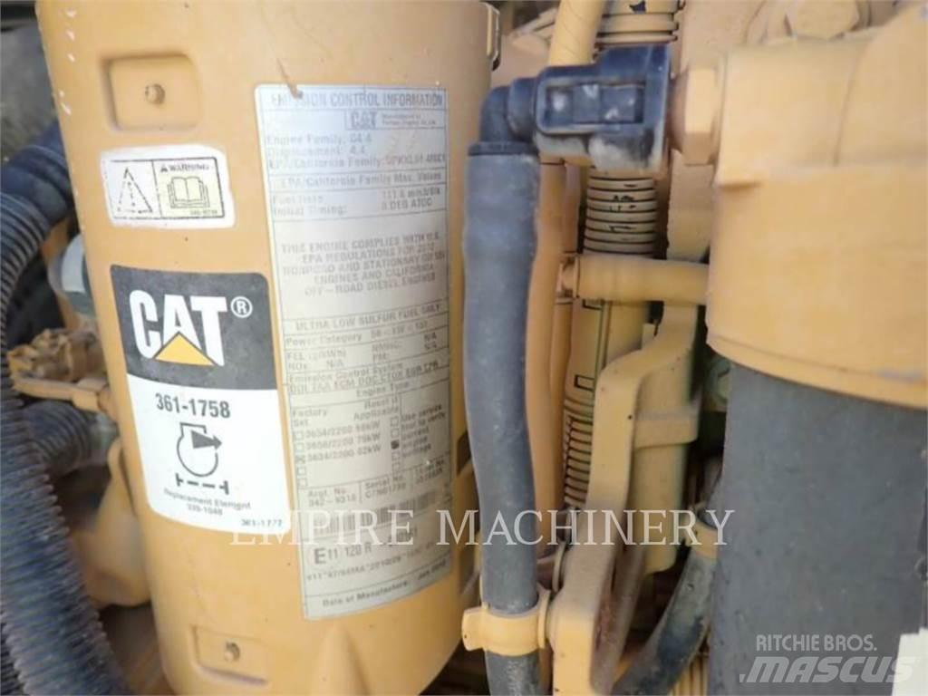 CAT D5K Верижни булдозери
