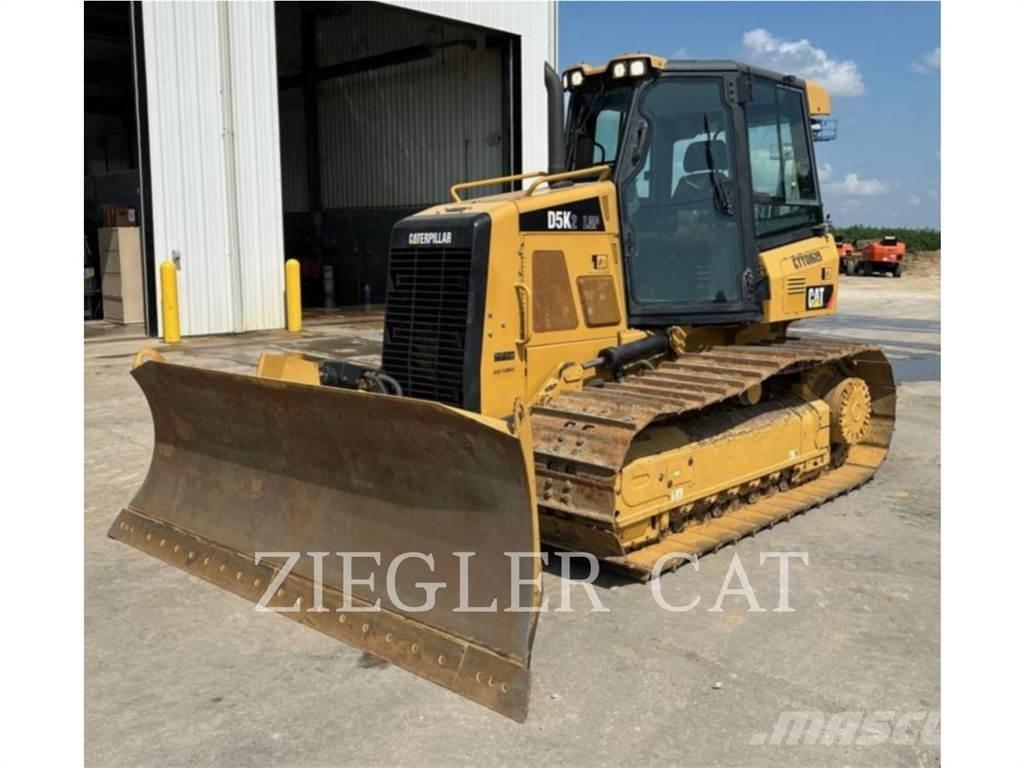 CAT D5K Верижни булдозери
