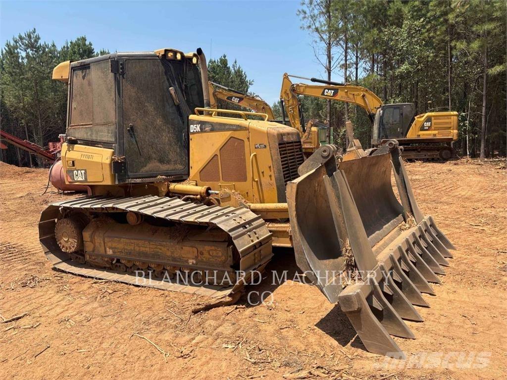 CAT D5K LGP Верижни булдозери
