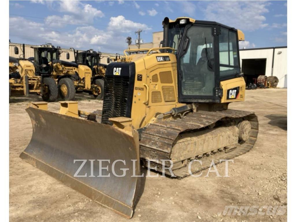 CAT D5K2 Верижни булдозери
